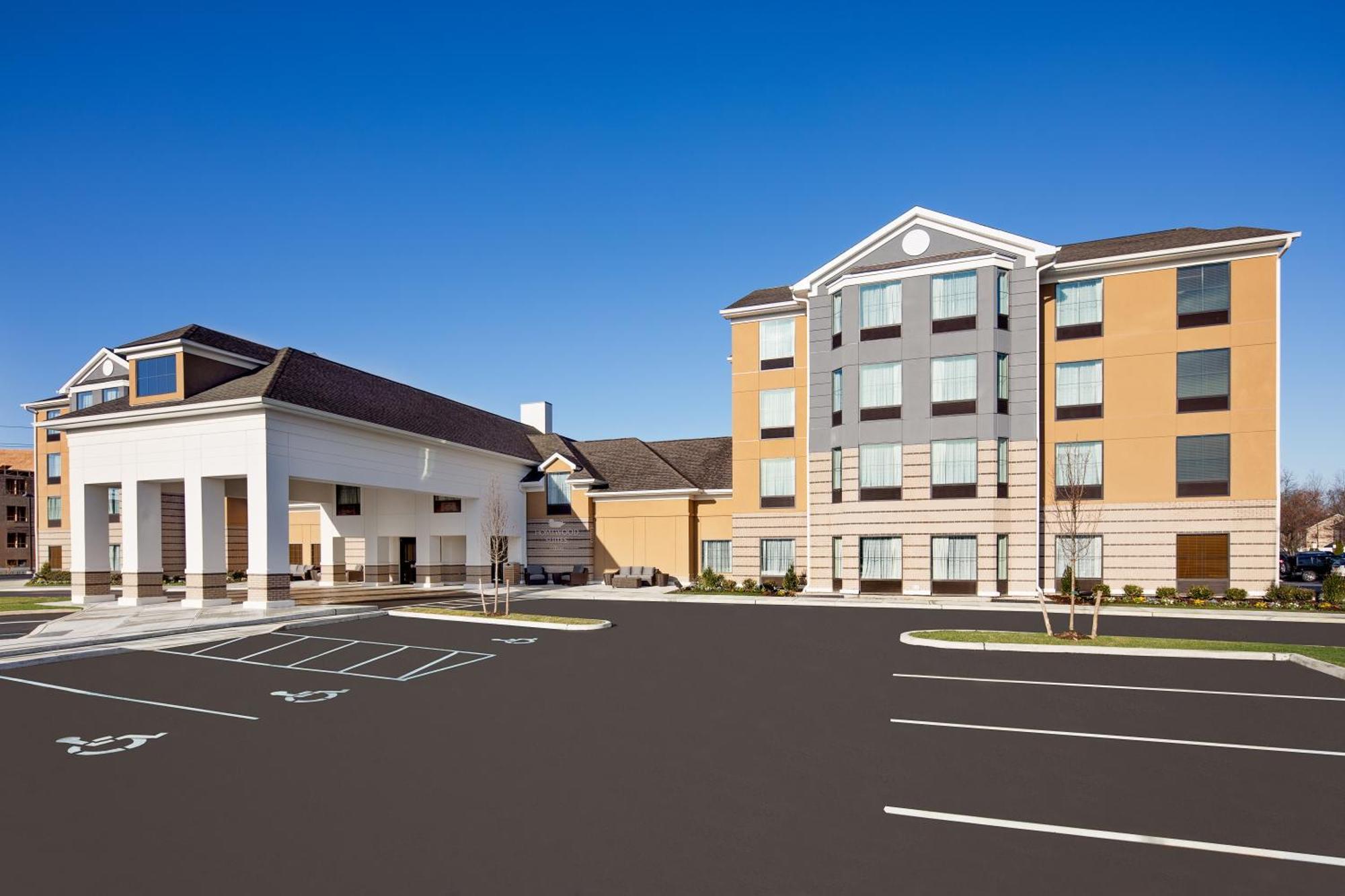 Homewood Suites By Hilton Ronkonkoma Exterior photo